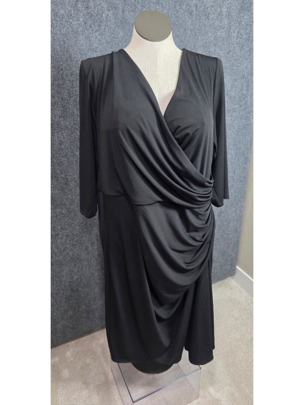 Maggy London Womens 16W Black Draped Faux Wrap Dress With 3/4 Sleeves